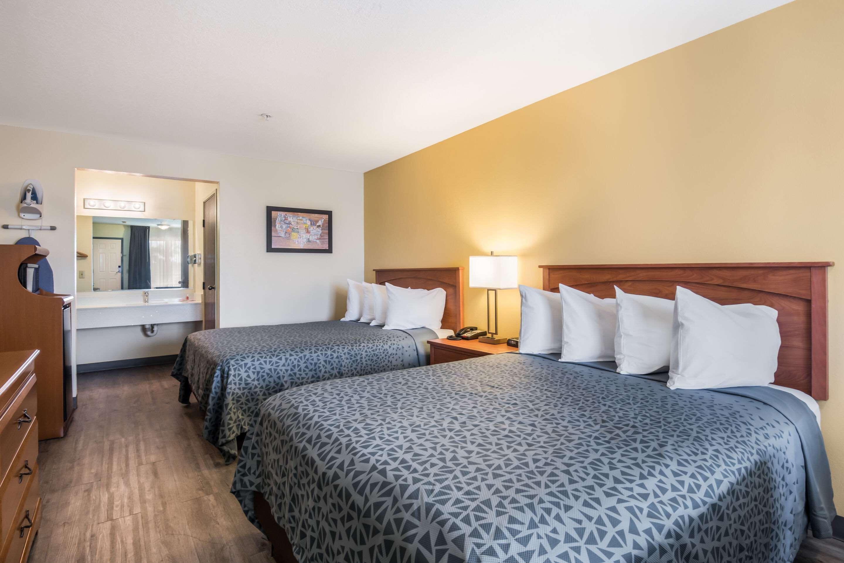 Econo Lodge Inn & Suites Lodi - Wine Country Area Dış mekan fotoğraf