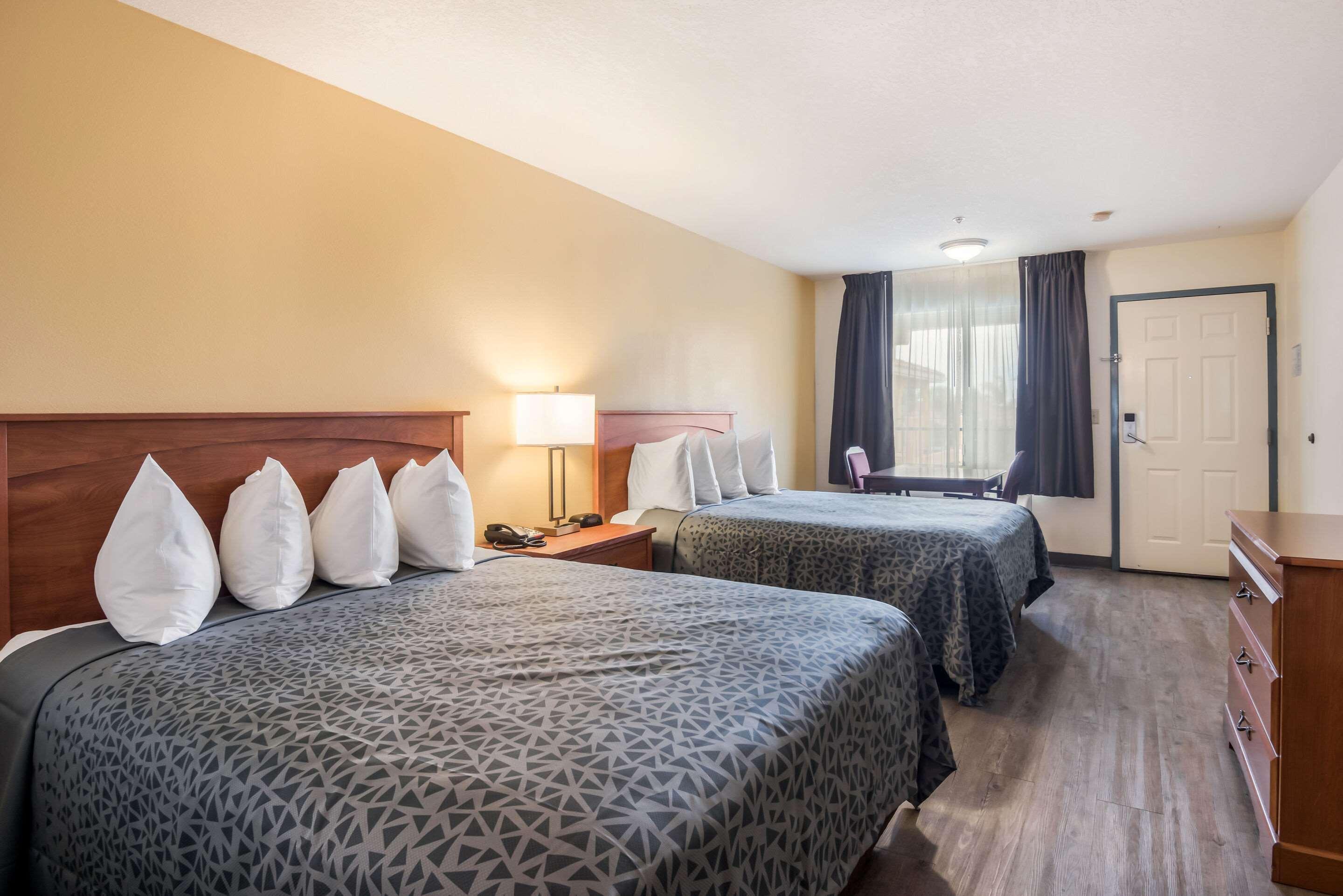 Econo Lodge Inn & Suites Lodi - Wine Country Area Dış mekan fotoğraf