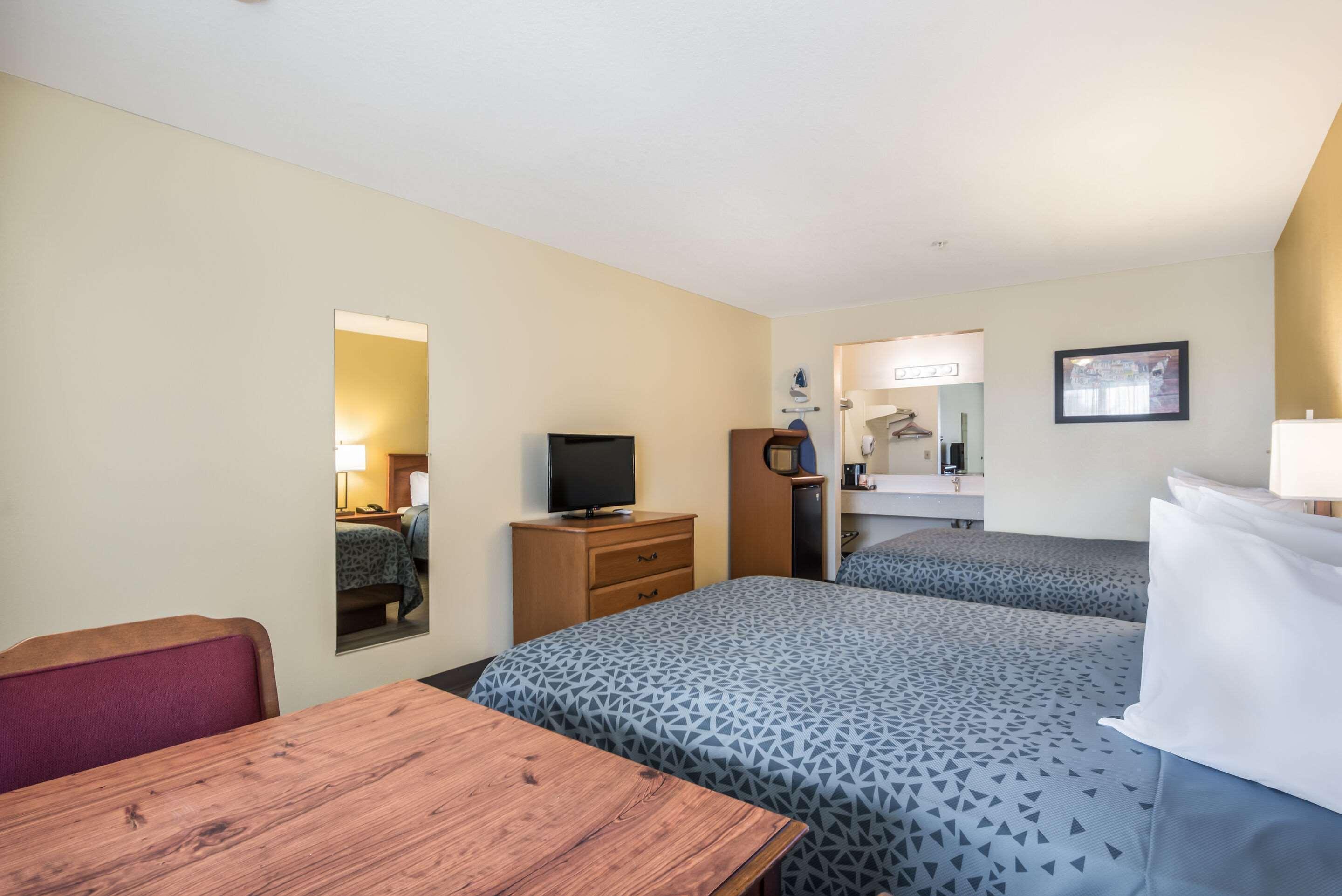 Econo Lodge Inn & Suites Lodi - Wine Country Area Dış mekan fotoğraf