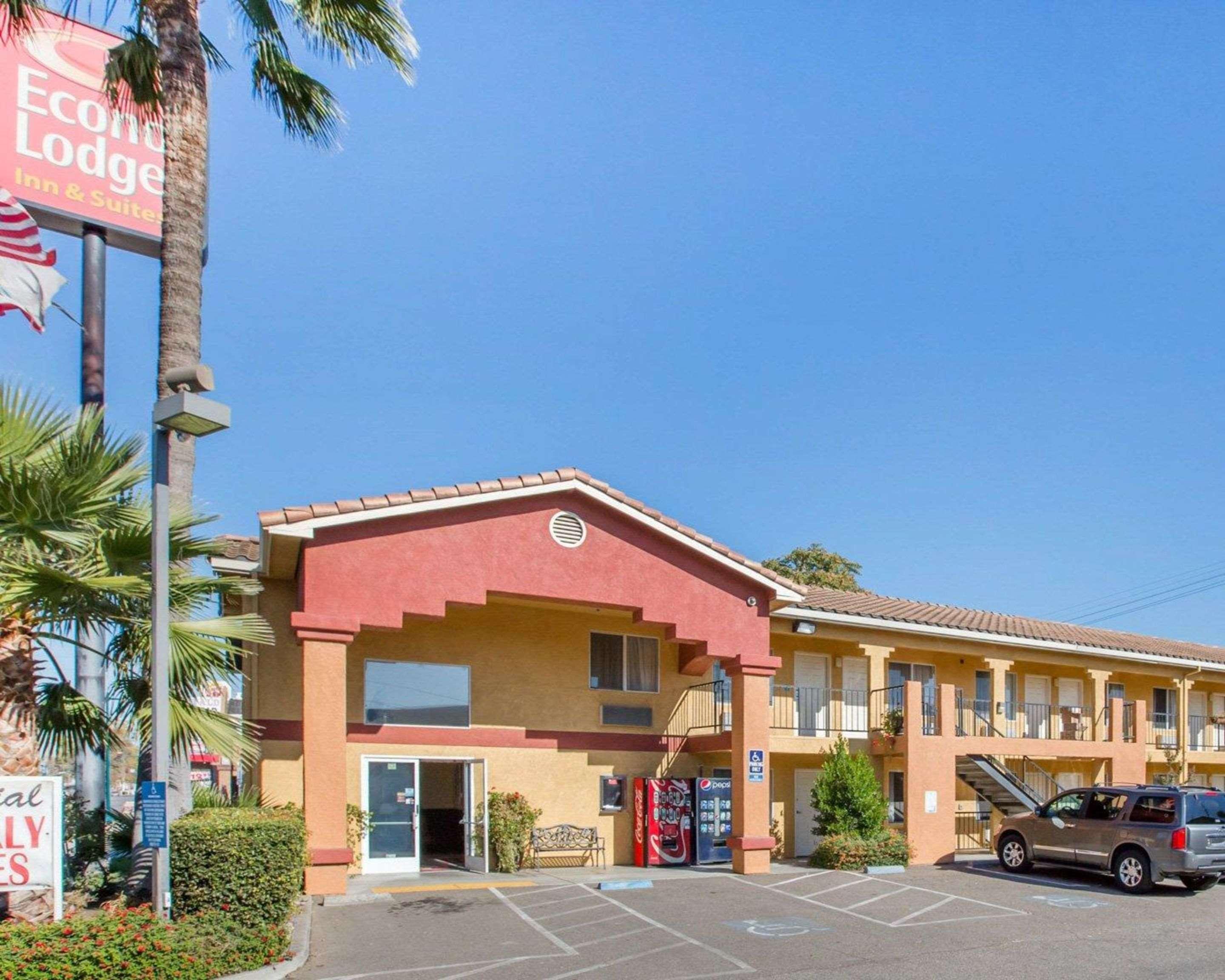 Econo Lodge Inn & Suites Lodi - Wine Country Area Dış mekan fotoğraf