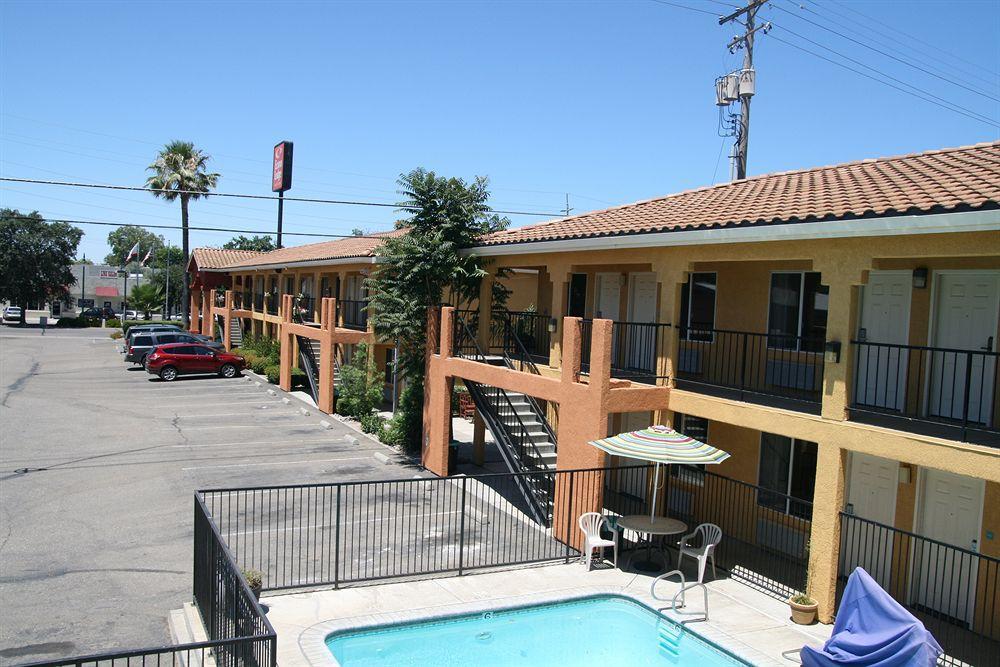 Econo Lodge Inn & Suites Lodi - Wine Country Area Dış mekan fotoğraf
