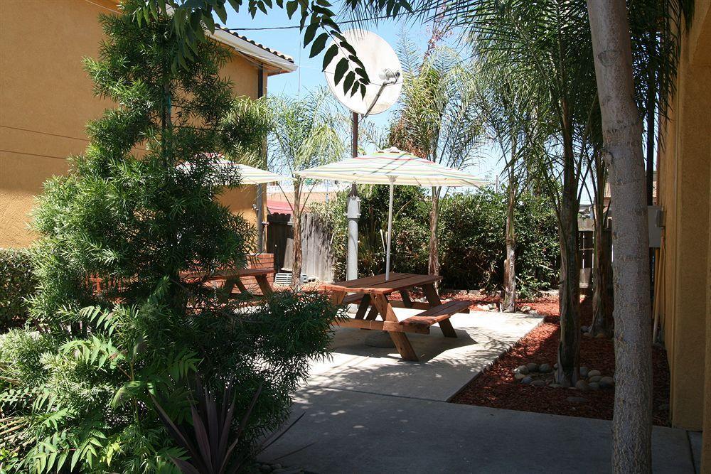 Econo Lodge Inn & Suites Lodi - Wine Country Area Dış mekan fotoğraf