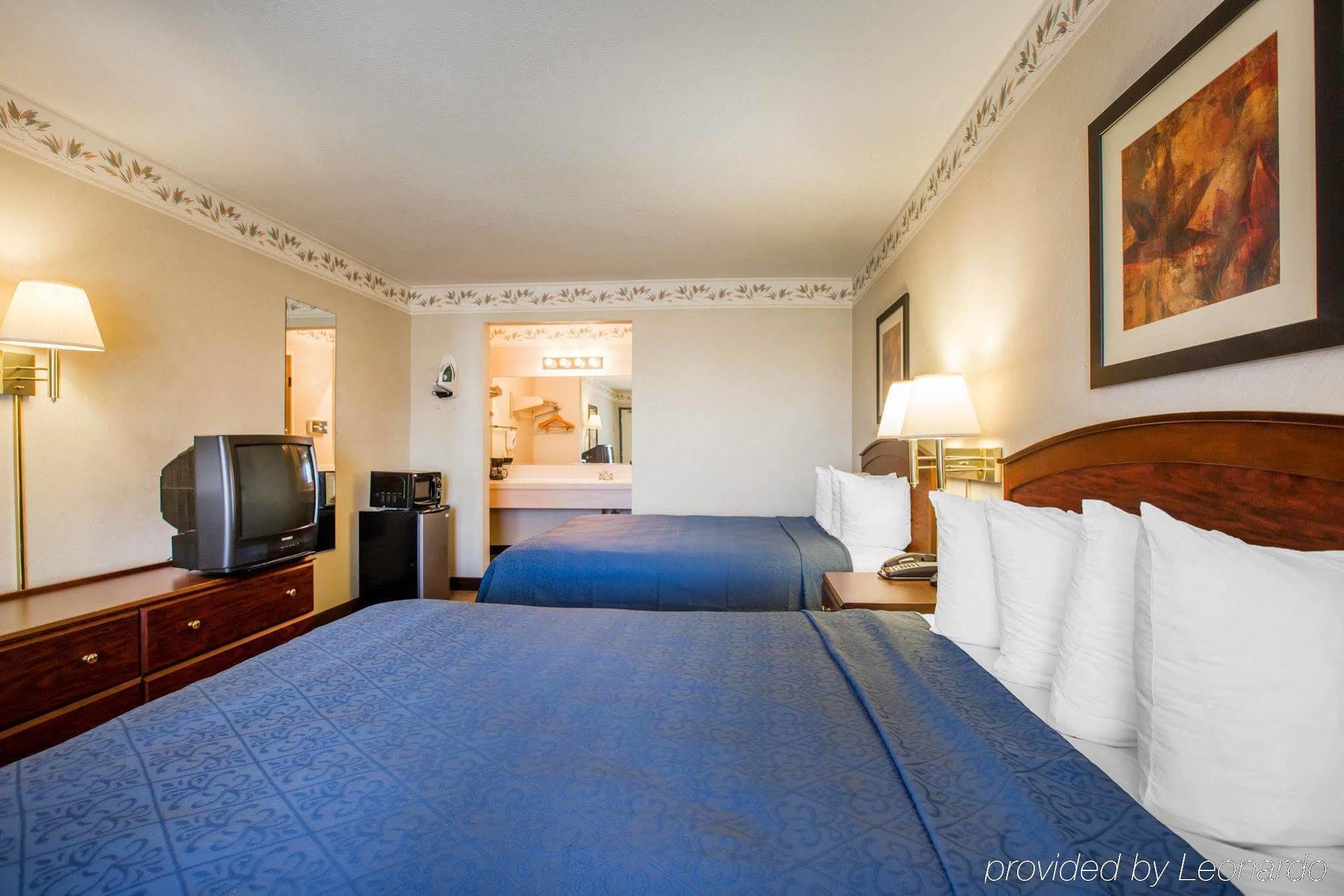 Econo Lodge Inn & Suites Lodi - Wine Country Area Dış mekan fotoğraf