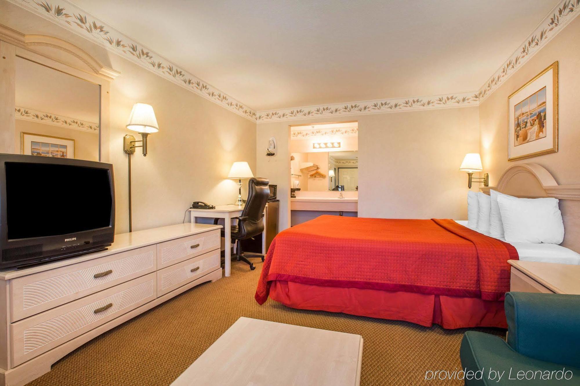 Econo Lodge Inn & Suites Lodi - Wine Country Area Dış mekan fotoğraf