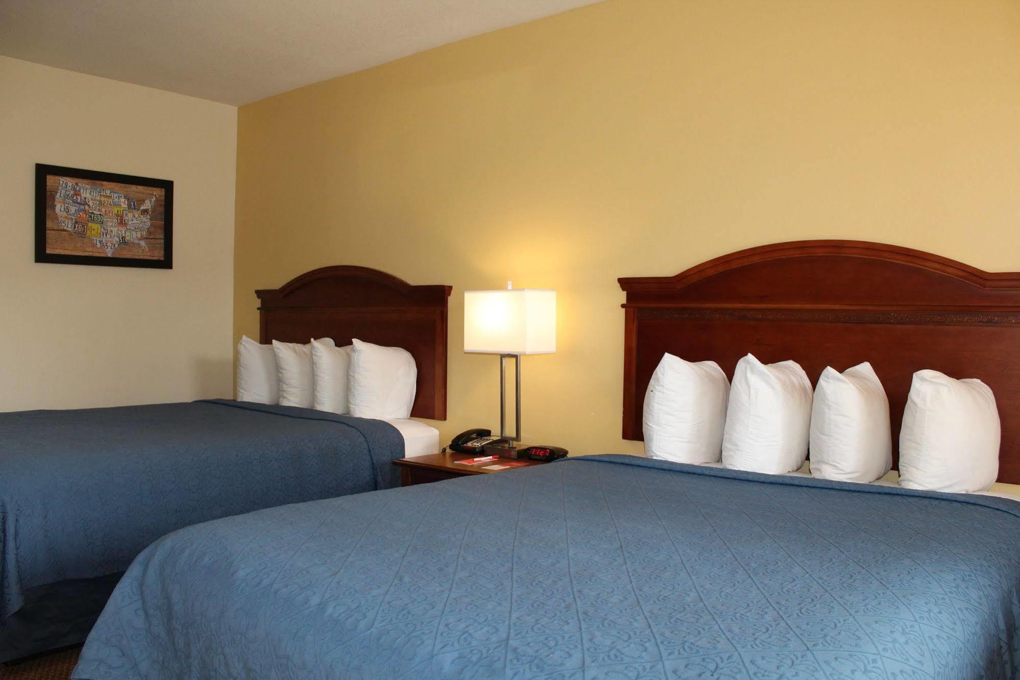 Econo Lodge Inn & Suites Lodi - Wine Country Area Dış mekan fotoğraf