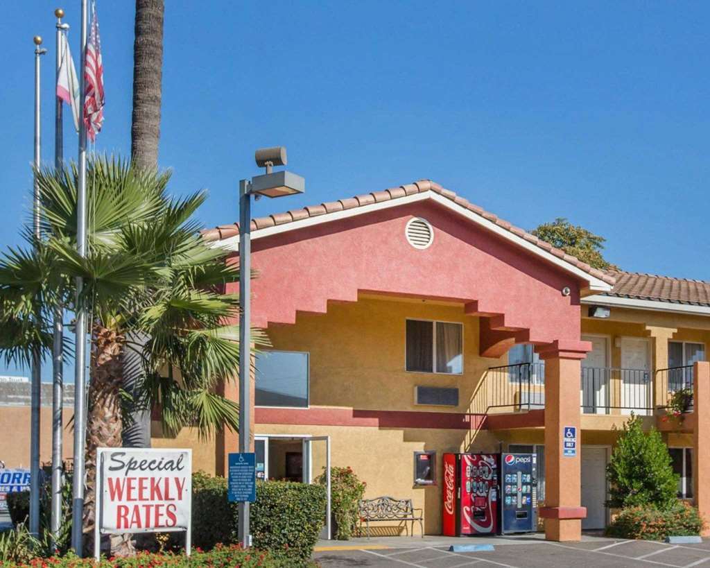 Econo Lodge Inn & Suites Lodi - Wine Country Area Dış mekan fotoğraf